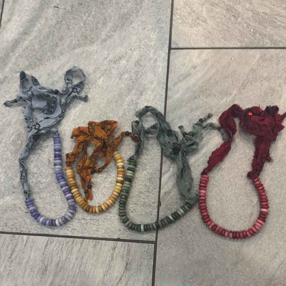 Colorful Beaded necklaces bundle - Picture 3 of 5